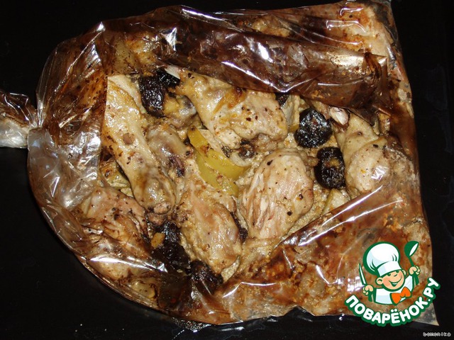 Chicken with prunes