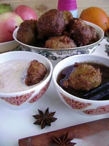 Banana donuts with couscous