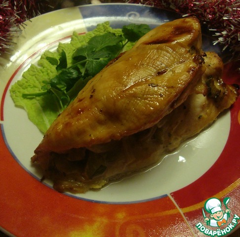 Baked chicken breast with pickled cucumber