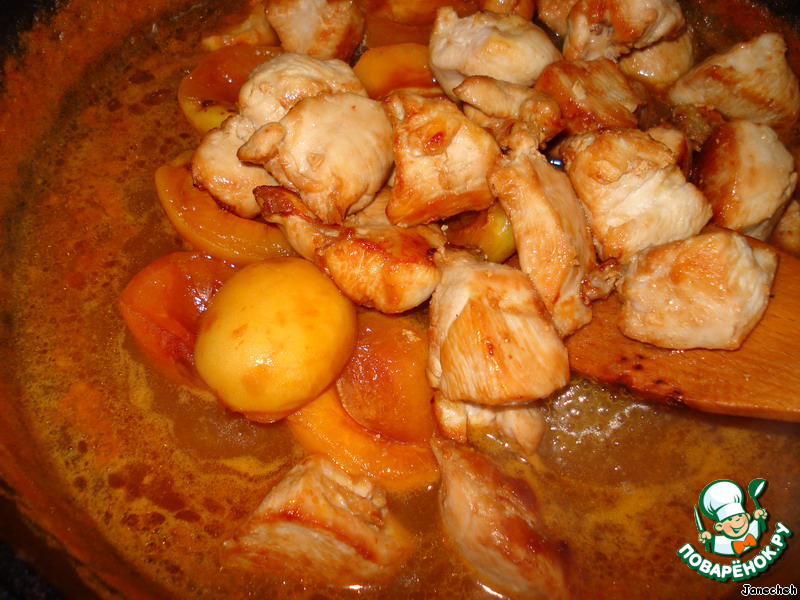 Chicken with apricots