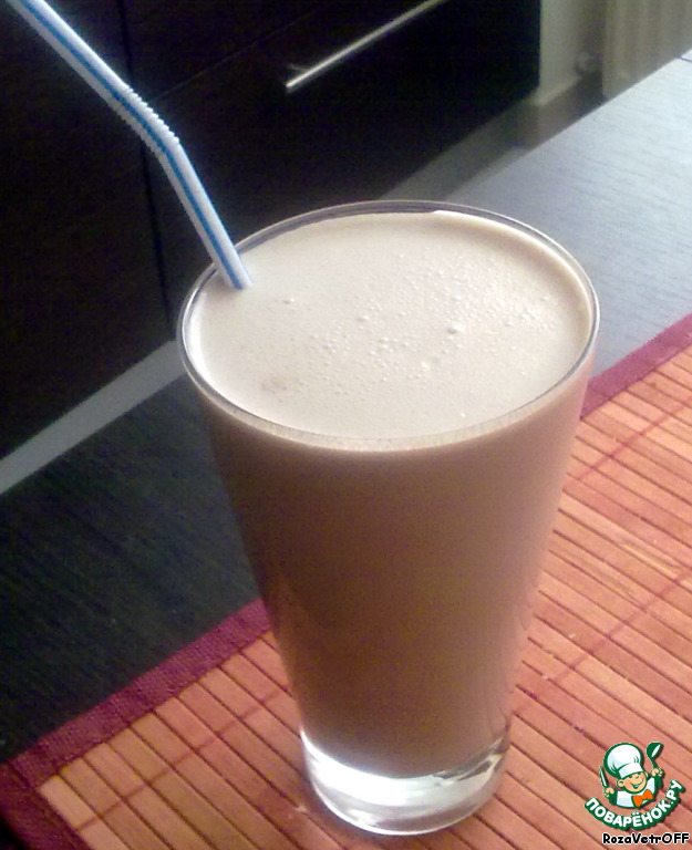 Chocolate-banana smoothie