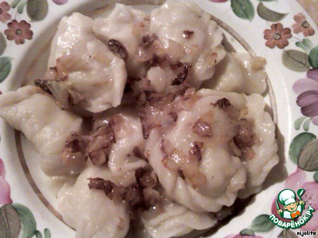 Dumplings with rice and apricots