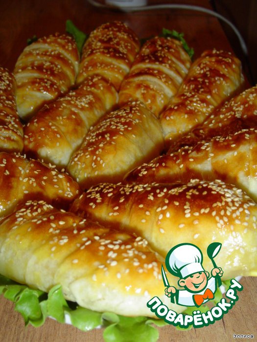 Слоечки с ветчиной и сыром