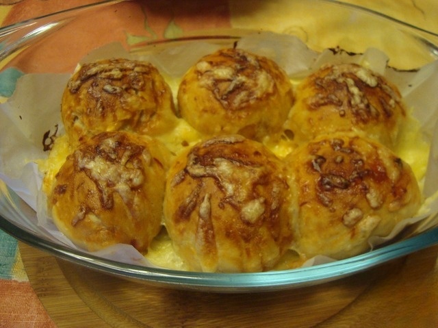 Закусочные булочки с соевым соусом и сыром