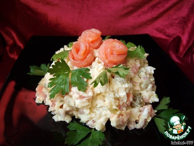 Rice salad with red fish