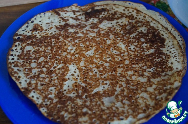 Pancakes lace, of the three types of flour