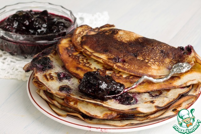 Pancakes with blueberry pripek