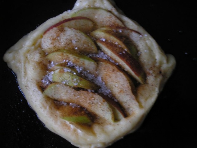 Яблочные ватрушки