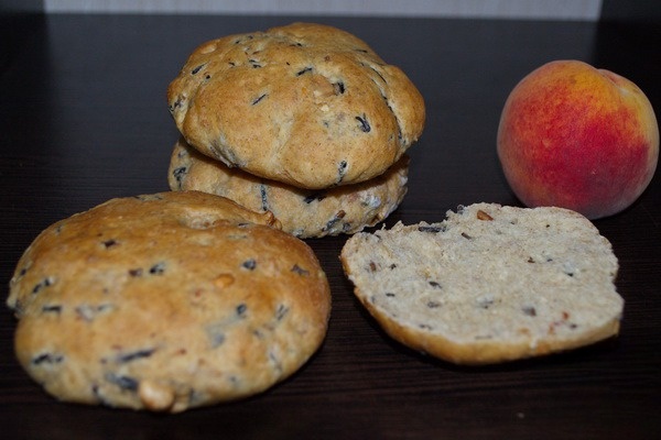 Лепешки с диким рисом и арахисом