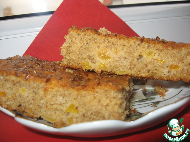 Pie with apricots 