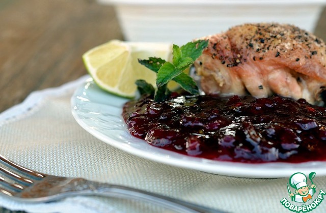 Chicken with sauce Cranberry Mojito