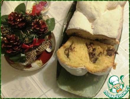 Булка с шоколадом и арахисом