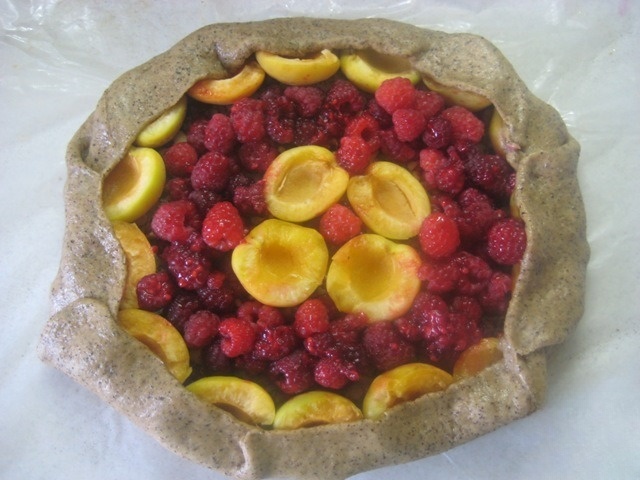 Coffee biscuit with fruit