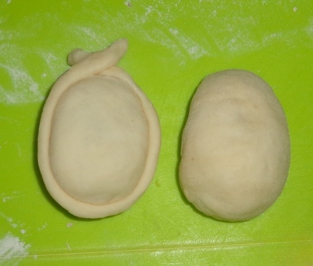 Сладкие булочки в шоколадной крошке