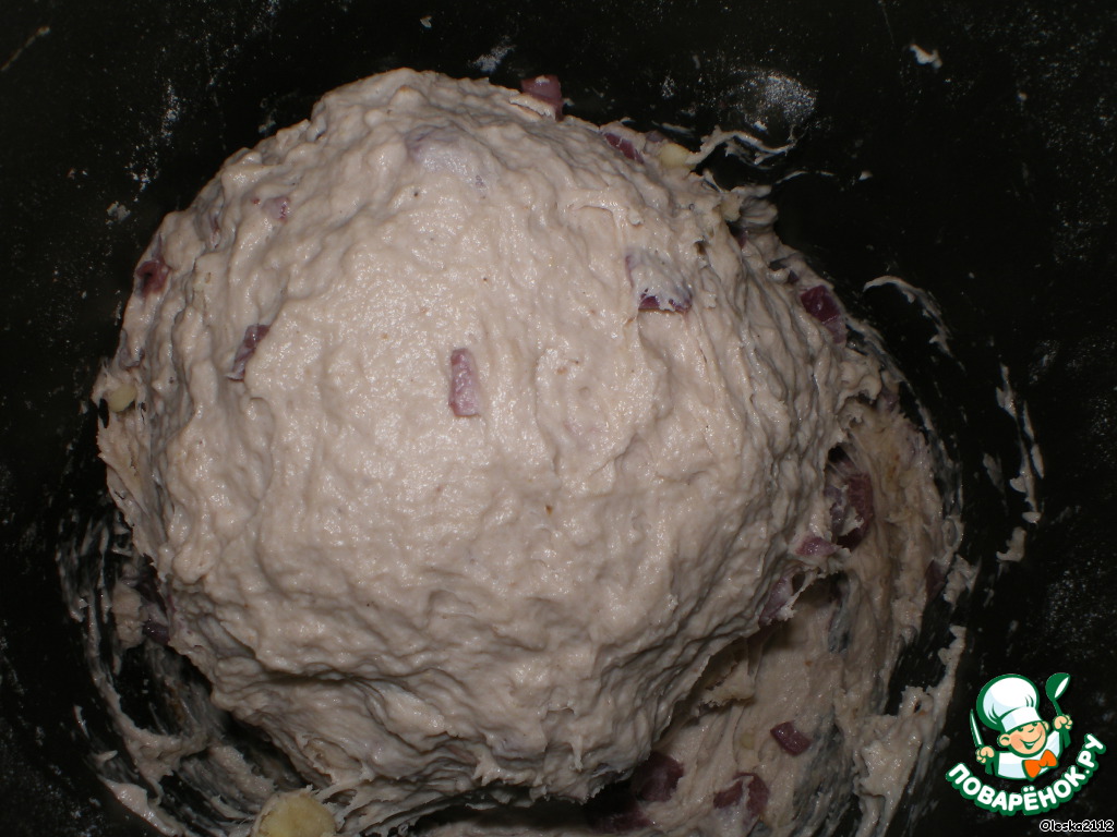 Хлеб с вином и красным луком