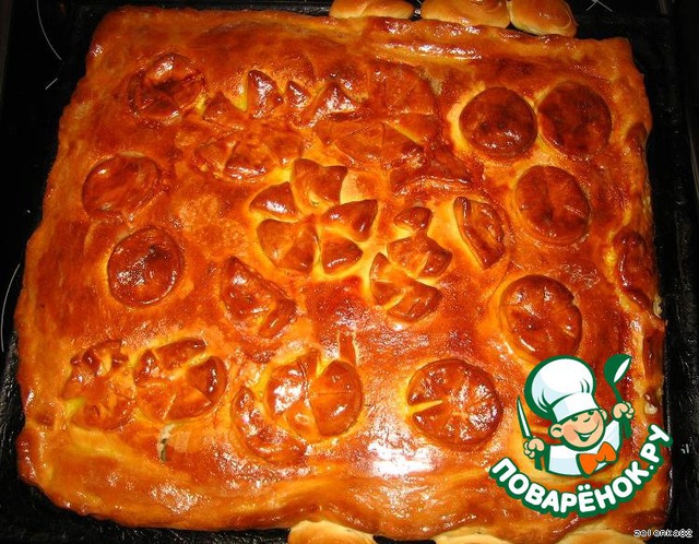Сочный пирог со свежей капустой
