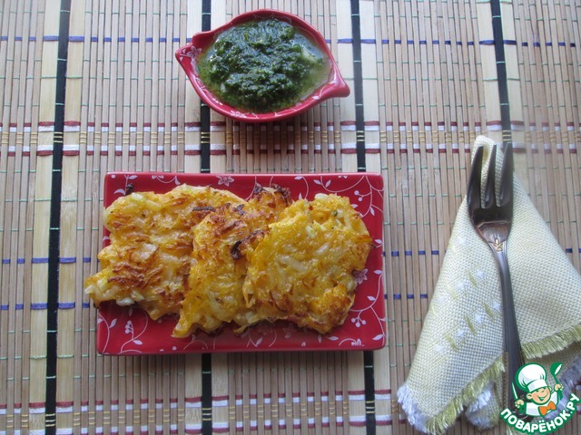 Pumpkin fritters with green sauce