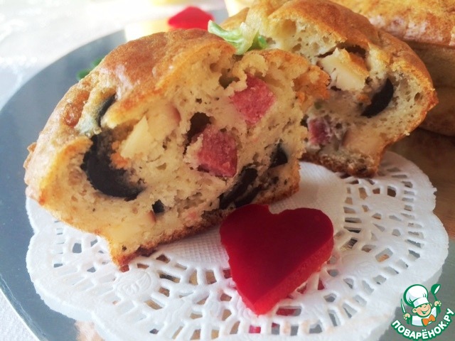 Snack of cheese cake with salami