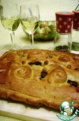 Coulibiac with salmon and mushrooms