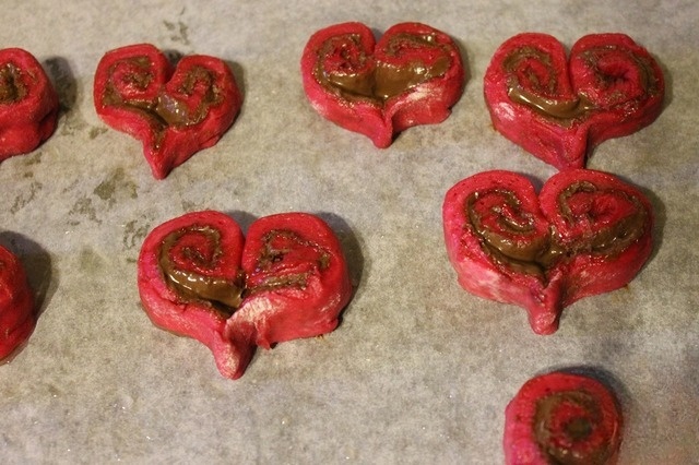 Buns with chocolate paste