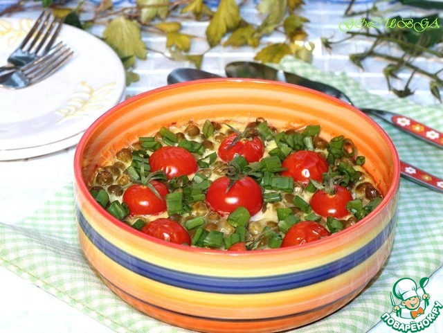 Casserole of zucchini and green peas