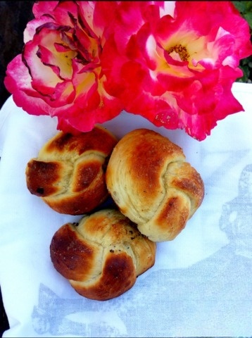 Булочки кокосовые на сгущенном молоке