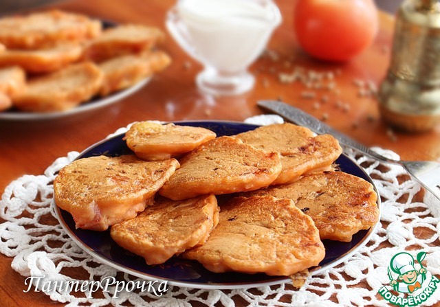 Vegetable fritters with tomato and onions