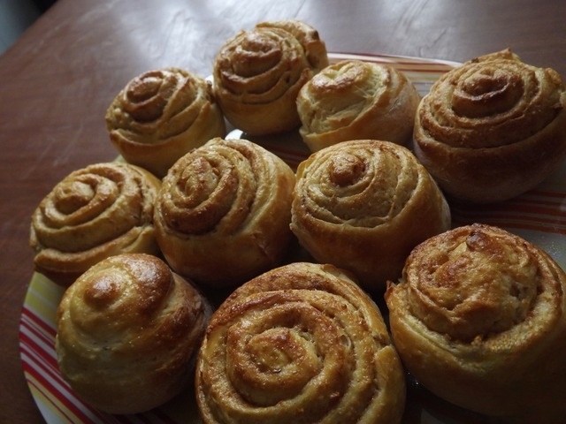 Булочки с корицей и цедрой апельсина