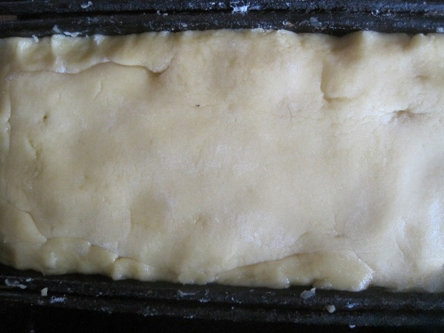 Cupcake with cheese-stuffed smorodinovoe