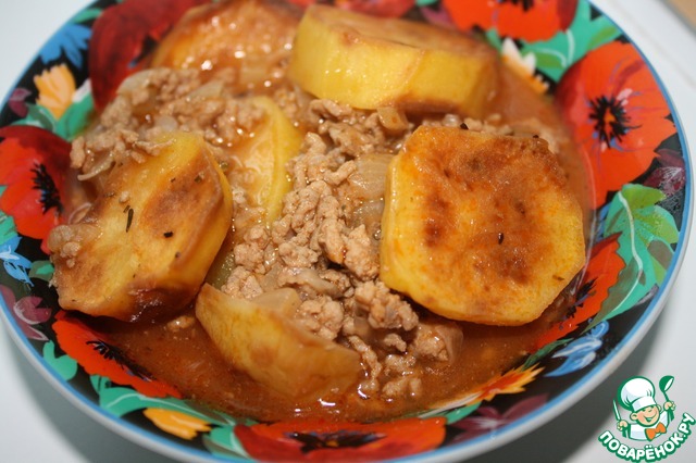 Potato sauce with minced meat