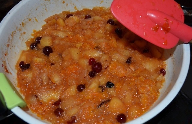 Berry-fruit sauce, 