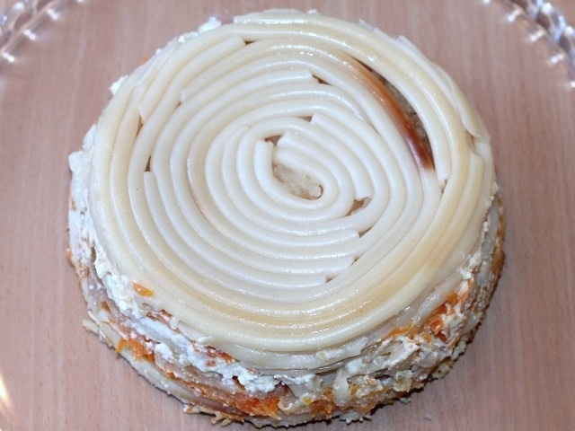 Baked fruit with macaroni and cheese