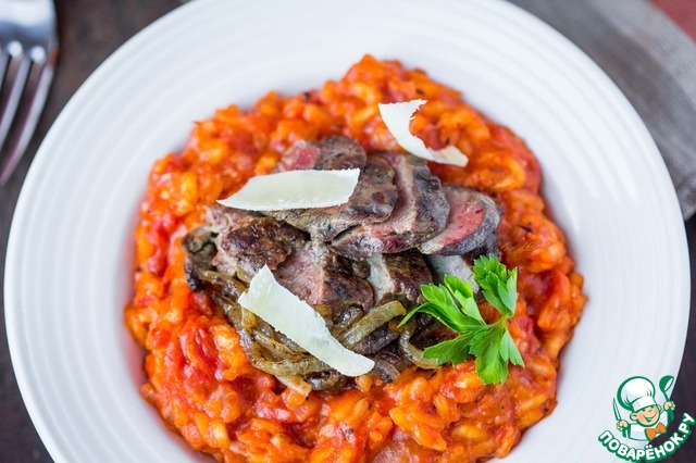 Tomato risotto with grilled chicken liver