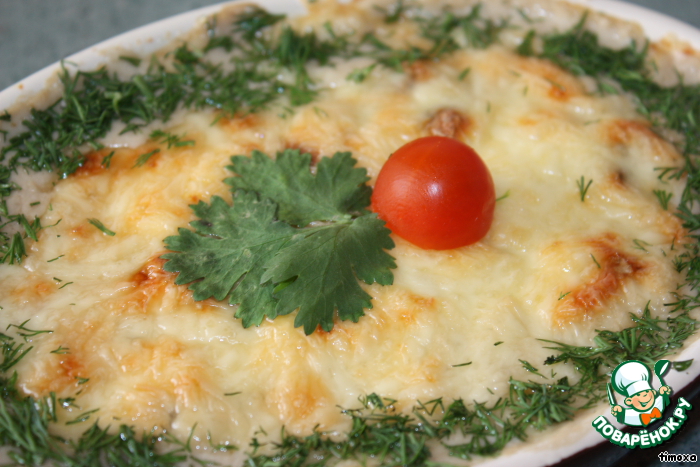 Eggplant with mushrooms in a creamy cheese sauce