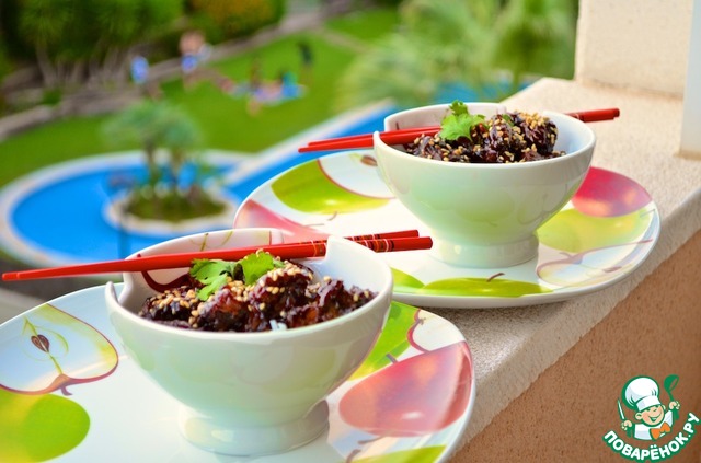Chicken with honey and sesame seeds in Chinese