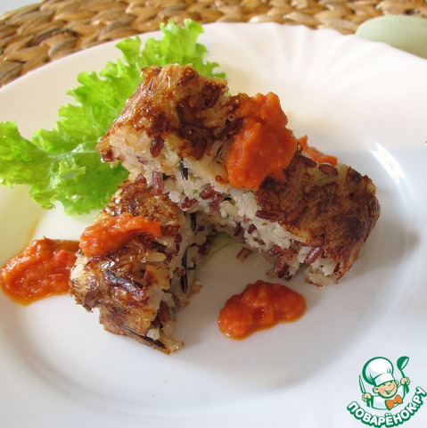 Terrine with wild rice and tomato sauce