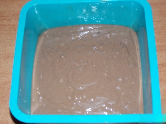 Brazilian cupcake with walnuts and cinnamon