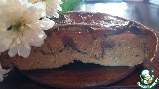 Gingerbread with fruit in the slow cooker