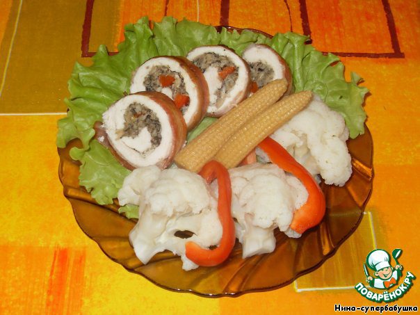 Rolls of chicken breast