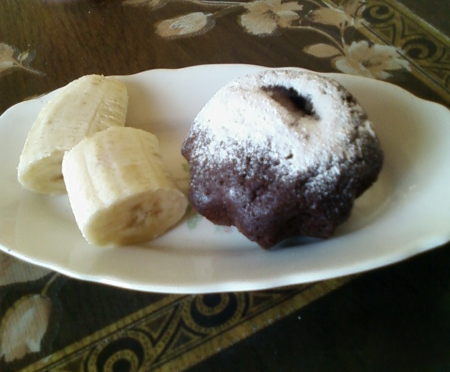 Шоколадный кексик с бананом