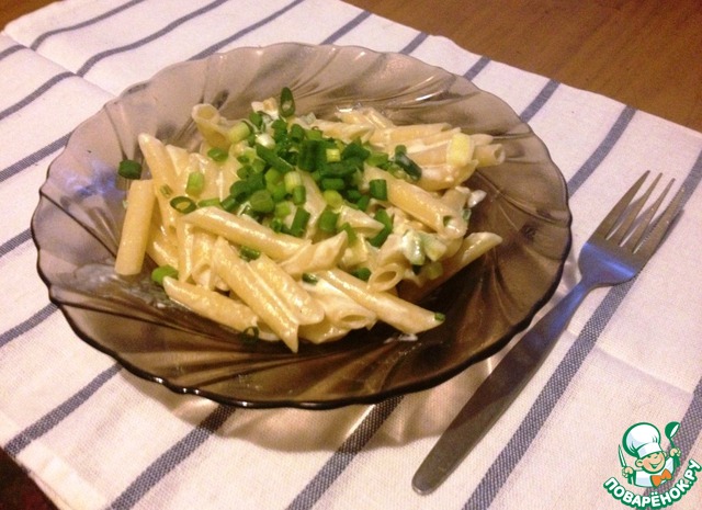 Pasta with green onions