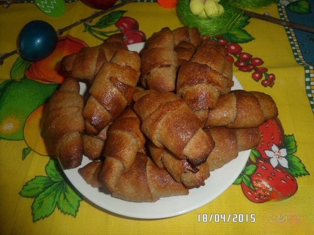 Гречнево-луковые рогалики