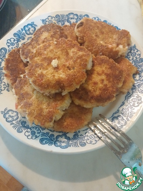 Crab cakes with cheese