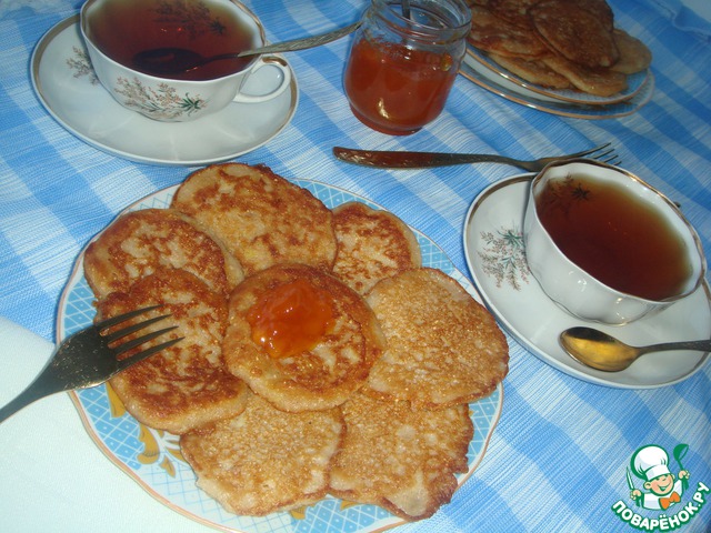 Apple pancakes with buckwheat flour mineral water 