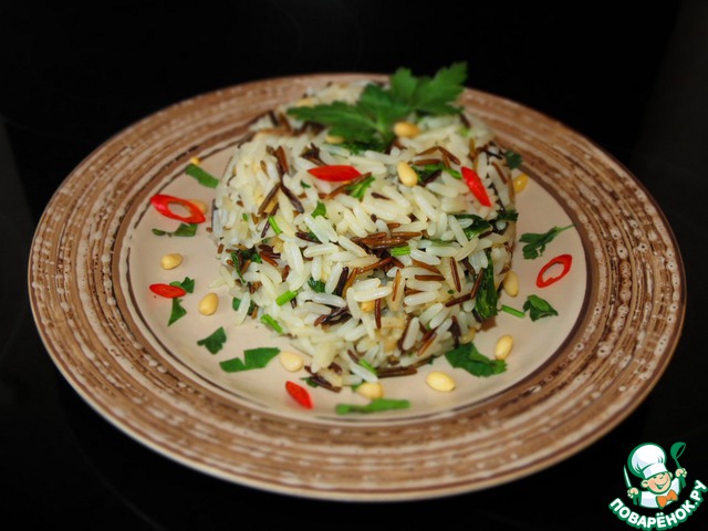 Rice with herbs and pine nuts