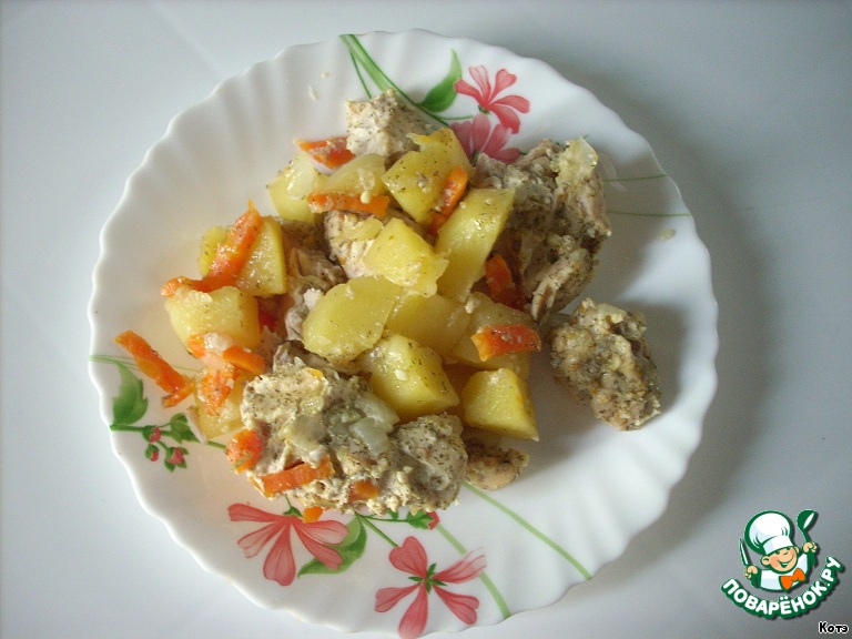 Chicken with vegetables in the sleeve