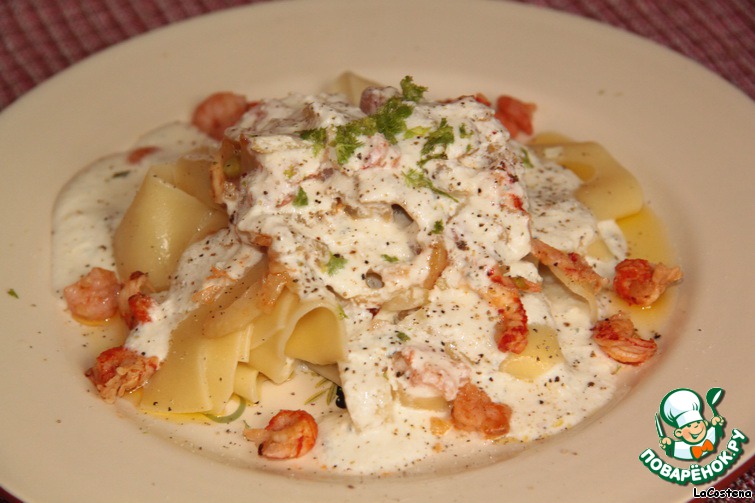 Pappardelle with seafood and fennel