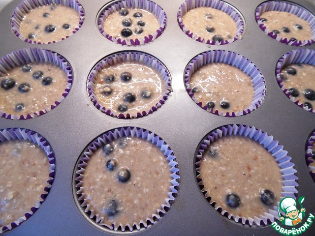Blackcurrant muffins buttermilk
