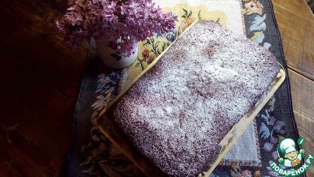 Chocolate cake with prunes