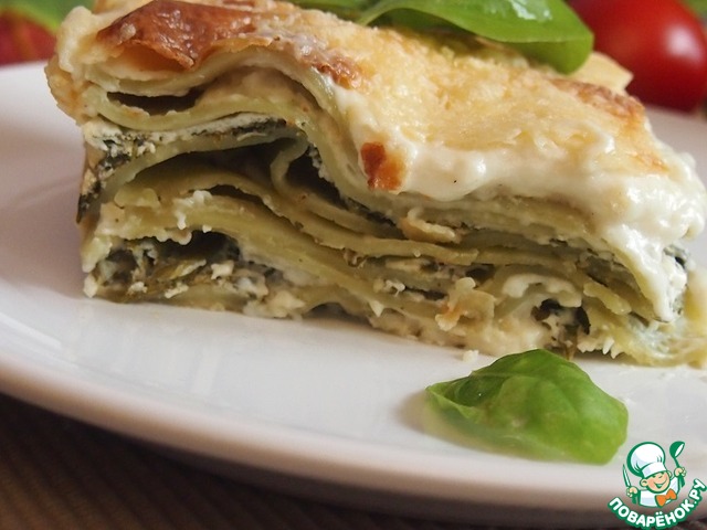 Lasagna with cottage cheese and spinach